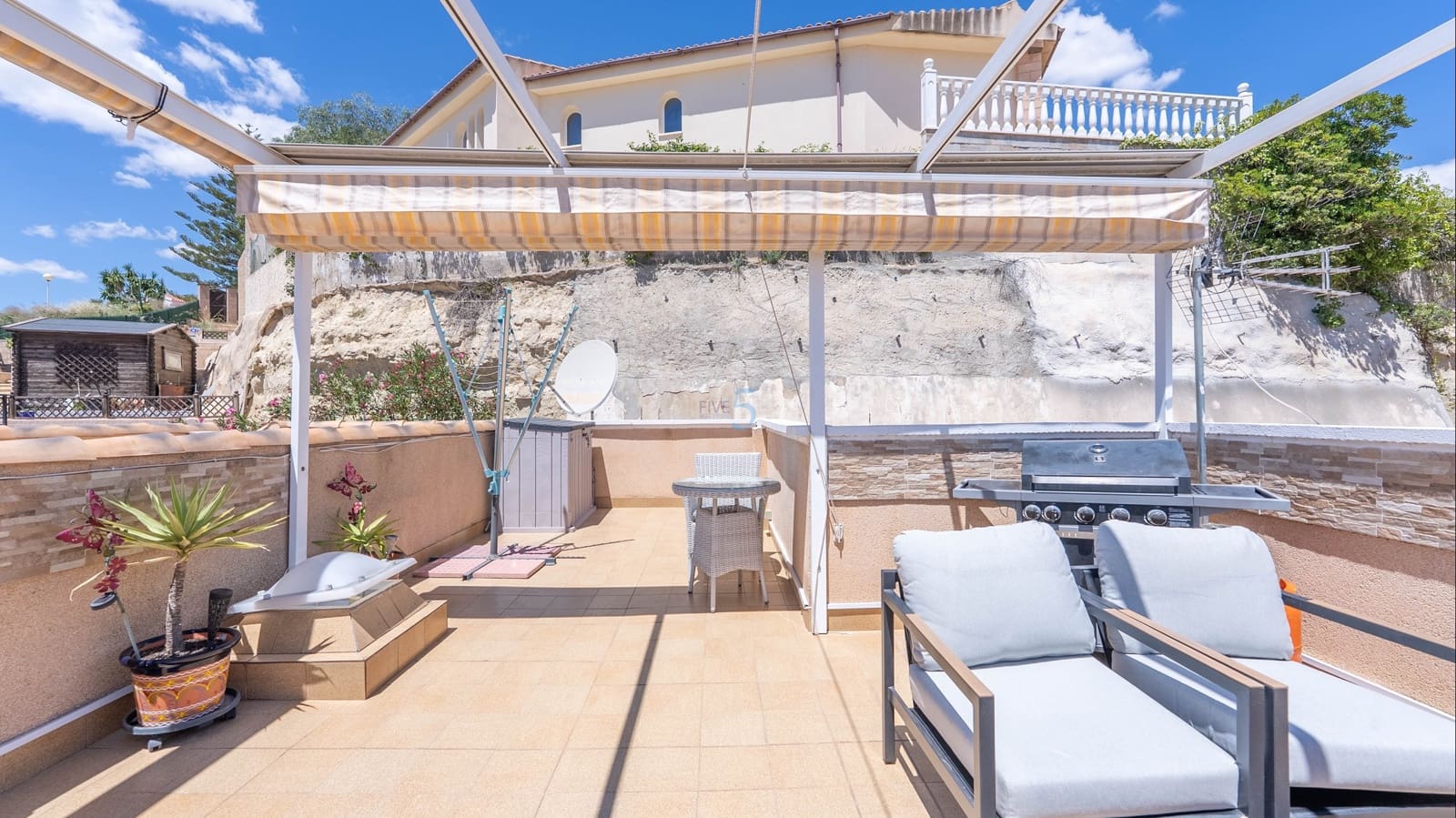 2 sovrum Bungalow till salu i Ciudad Quesada med pool - 164 500 € (Ref: 9723558)
