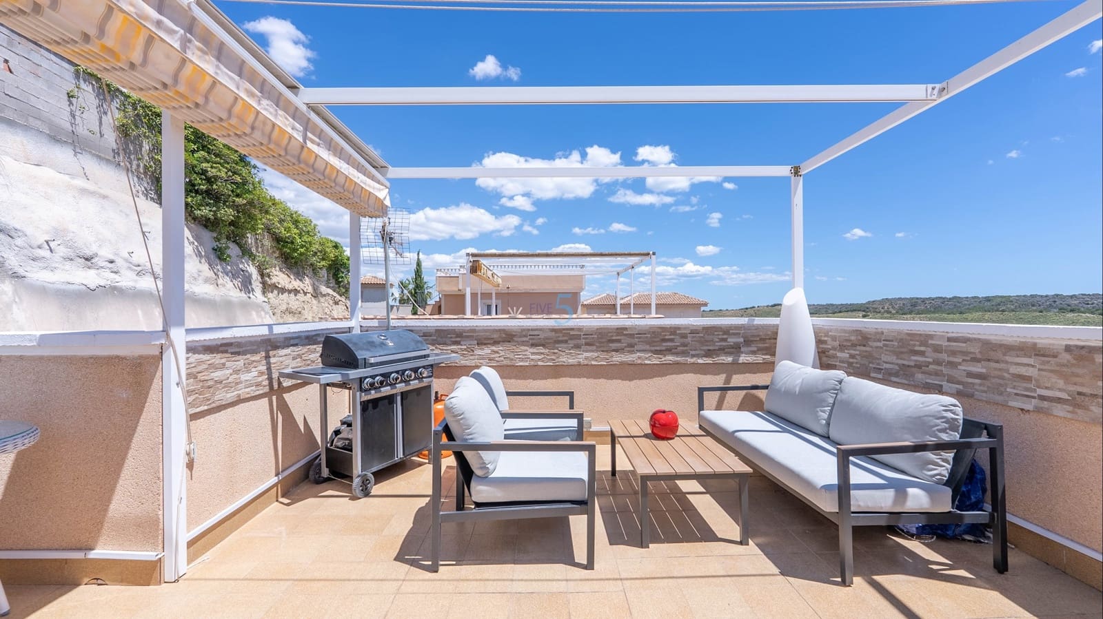 2 sovrum Bungalow till salu i Ciudad Quesada med pool - 164 500 € (Ref: 9723558)