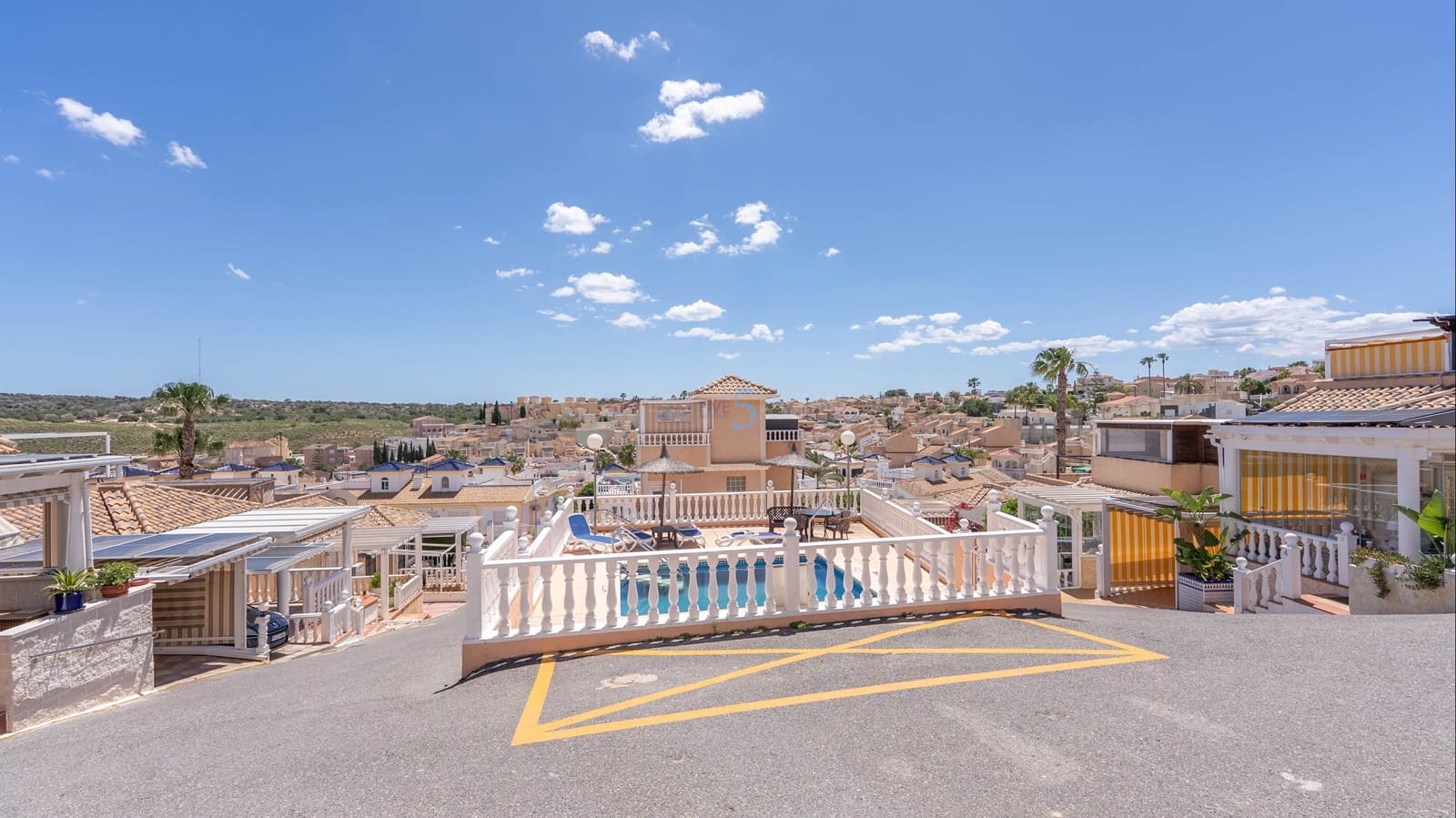 2 sovrum Bungalow till salu i Ciudad Quesada med pool - 164 500 € (Ref: 9723558)