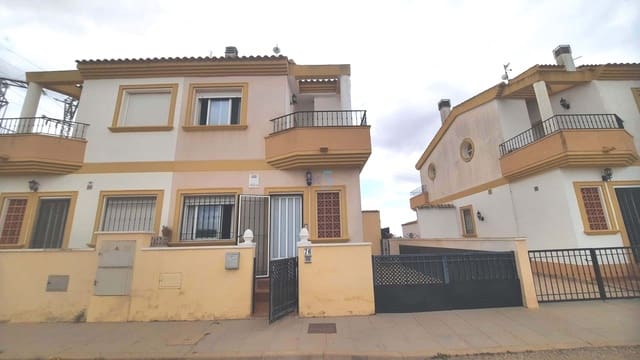 3 soveværelse Semi-Rækkehus til salg i Casas Blancas, Murcia by med swimmingpool - € 129.999 (Ref: 9725028)