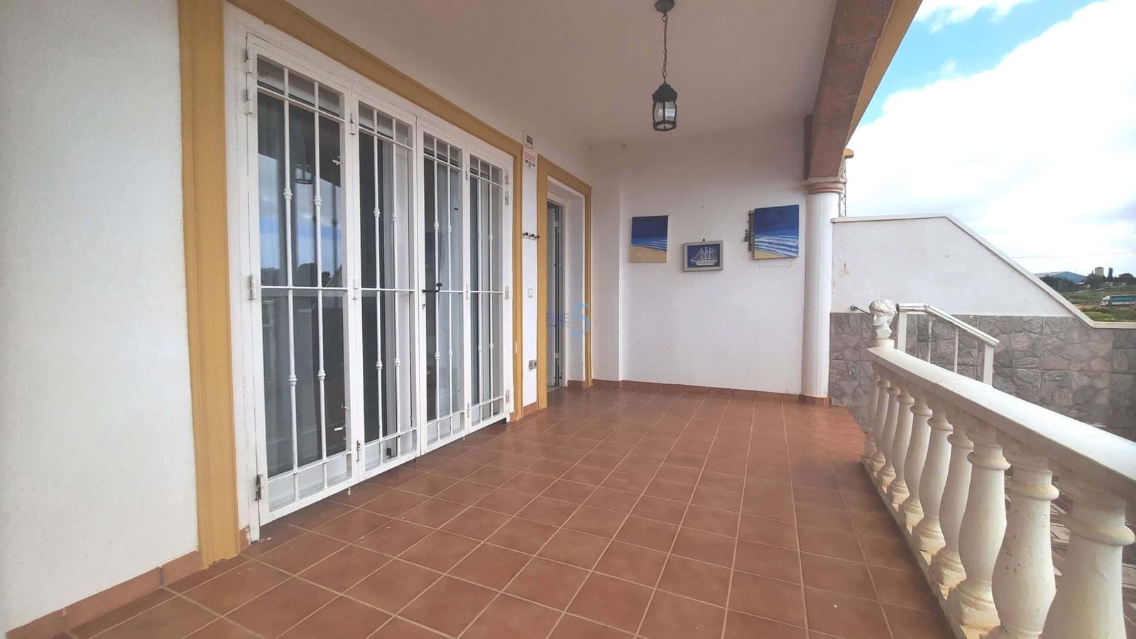 3 soveværelse Semi-Rækkehus til salg i Casas Blancas med swimmingpool - € 129.999 (Ref: 9725028)