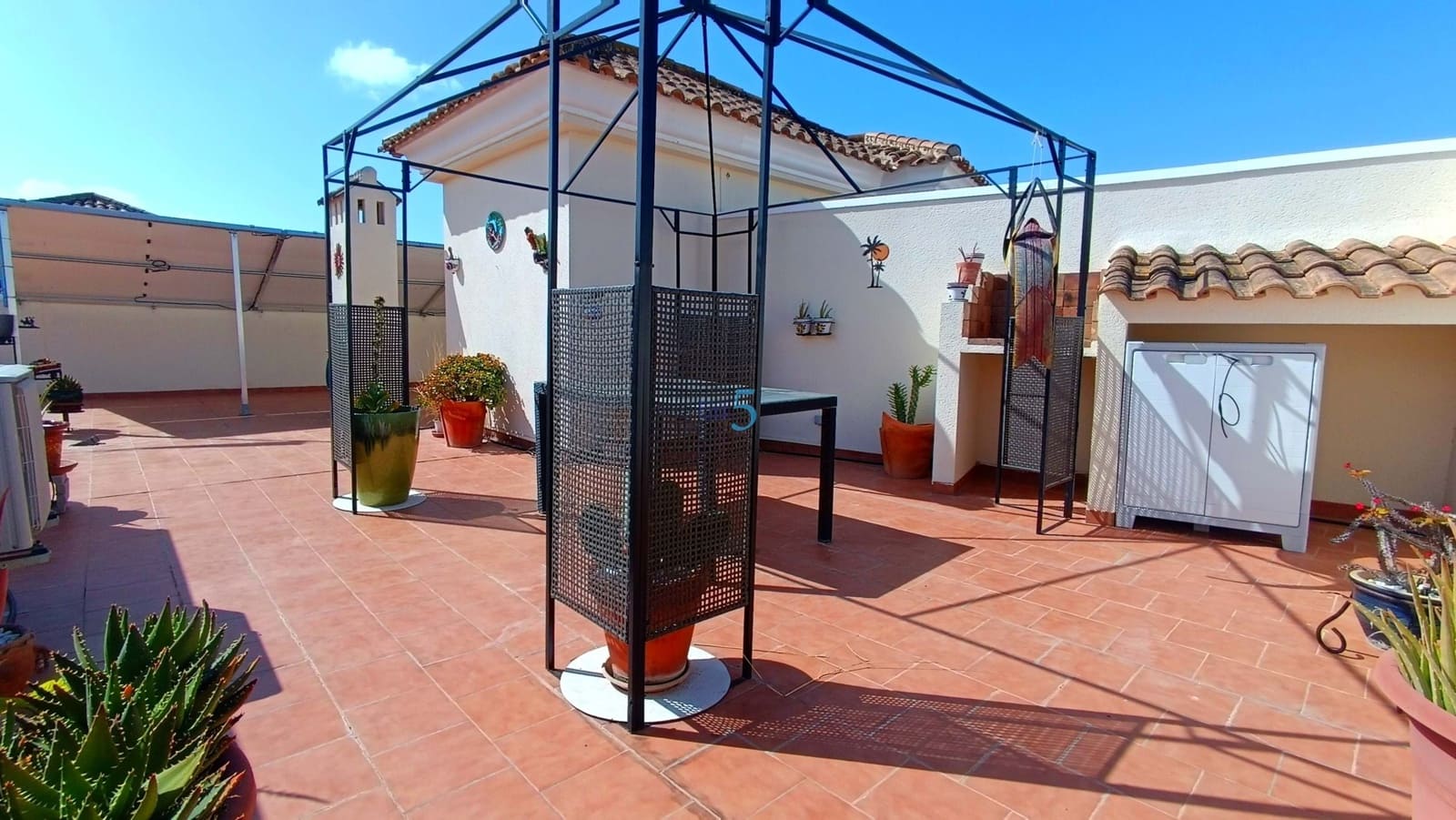 3 bedroom Apartment for sale in Jacarilla with pool garage - € 139,995 (Ref: 9725029)