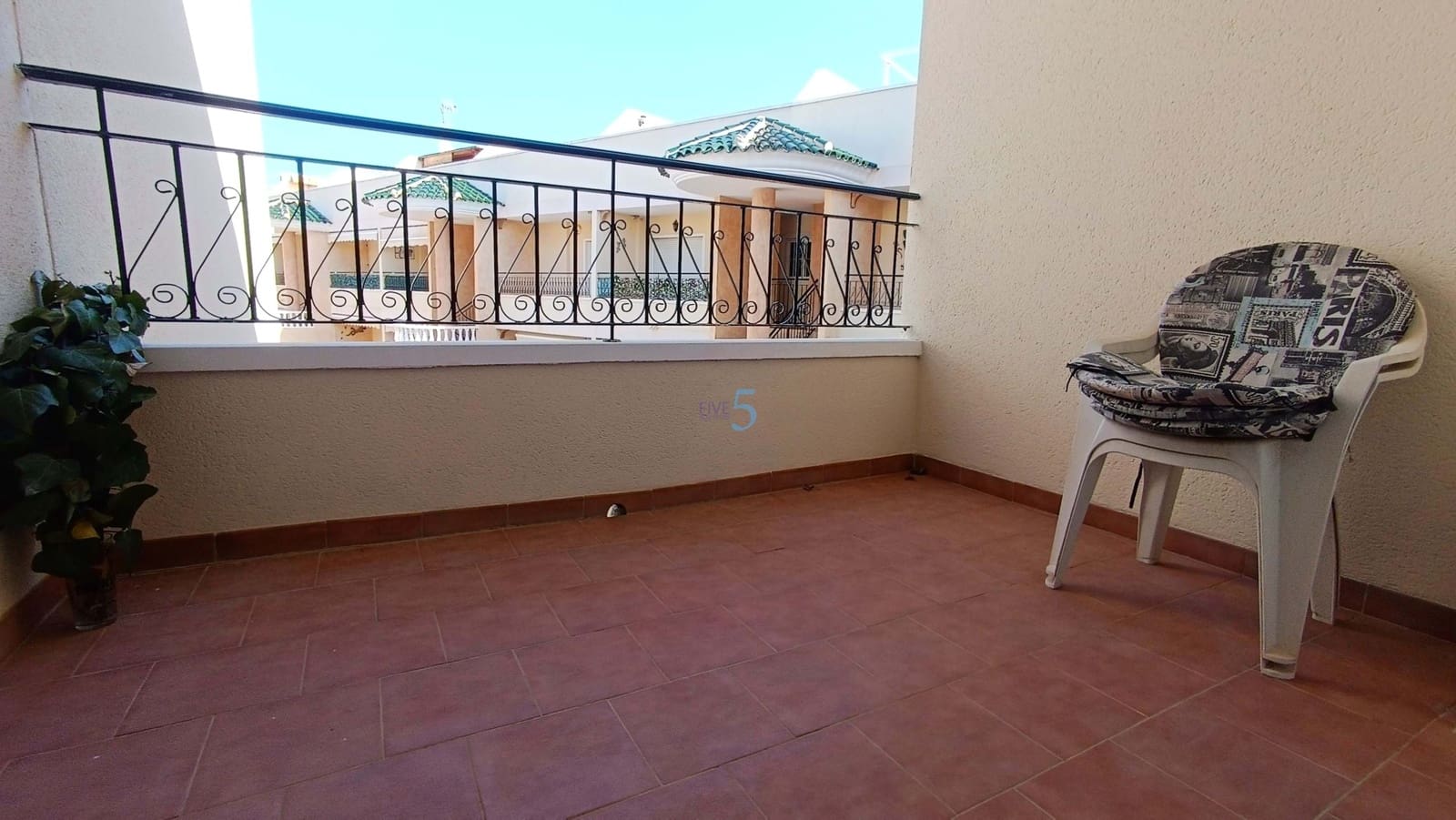 3 bedroom Apartment for sale in Jacarilla with pool garage - € 139,995 (Ref: 9725029)