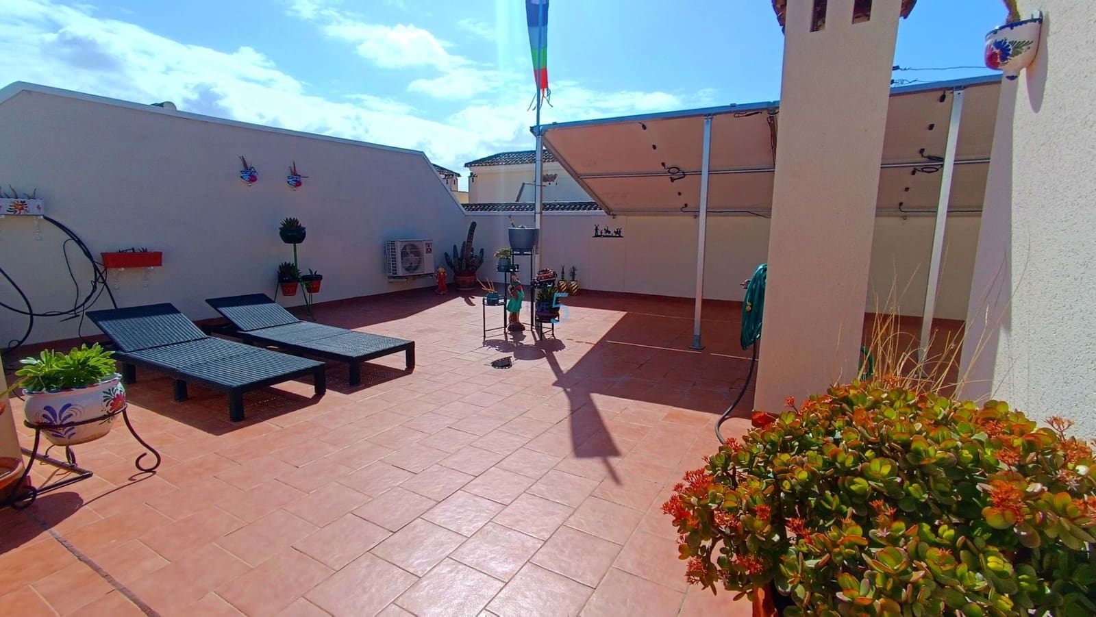 3 bedroom Apartment for sale in Jacarilla with pool garage - € 139,995 (Ref: 9725029)