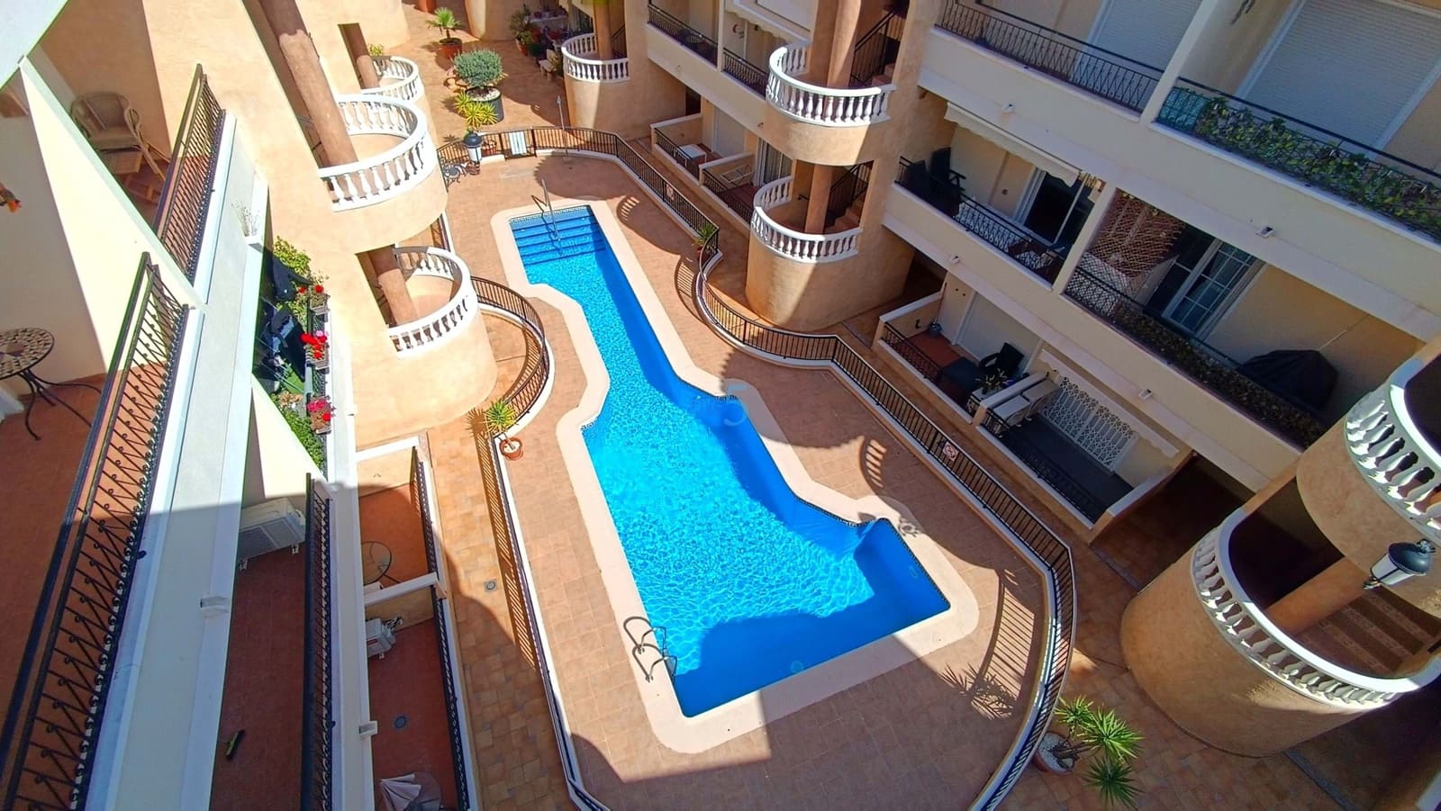 3 bedroom Apartment for sale in Jacarilla with pool garage - € 139,995 (Ref: 9725029)