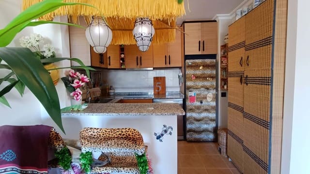 3 bedroom Apartment for sale in Jacarilla with pool garage - € 139,995 (Ref: 9725029)