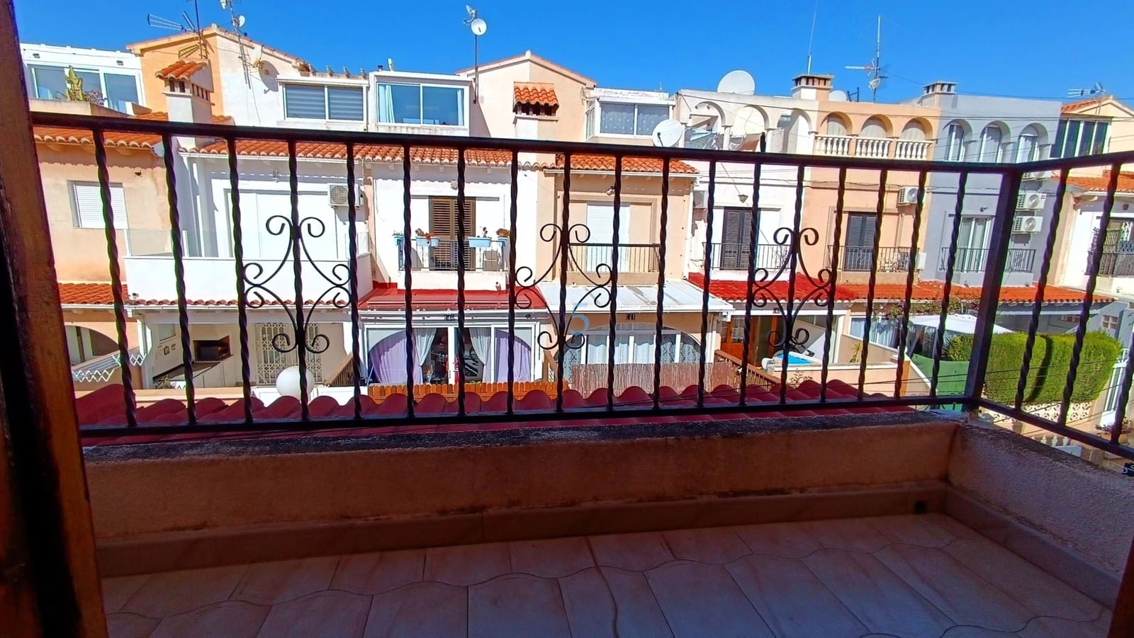 2 Zimmer Haus zu verkaufen in Torrevieja mit Pool - 129.995 € (Ref: 9725030)