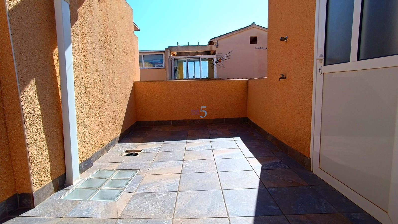 2 Zimmer Haus zu verkaufen in Torrevieja mit Pool - 129.995 € (Ref: 9725030)