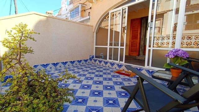 2 bedroom Townhouse for sale in Torrevieja with pool - € 129,995 (Ref: 9725030)