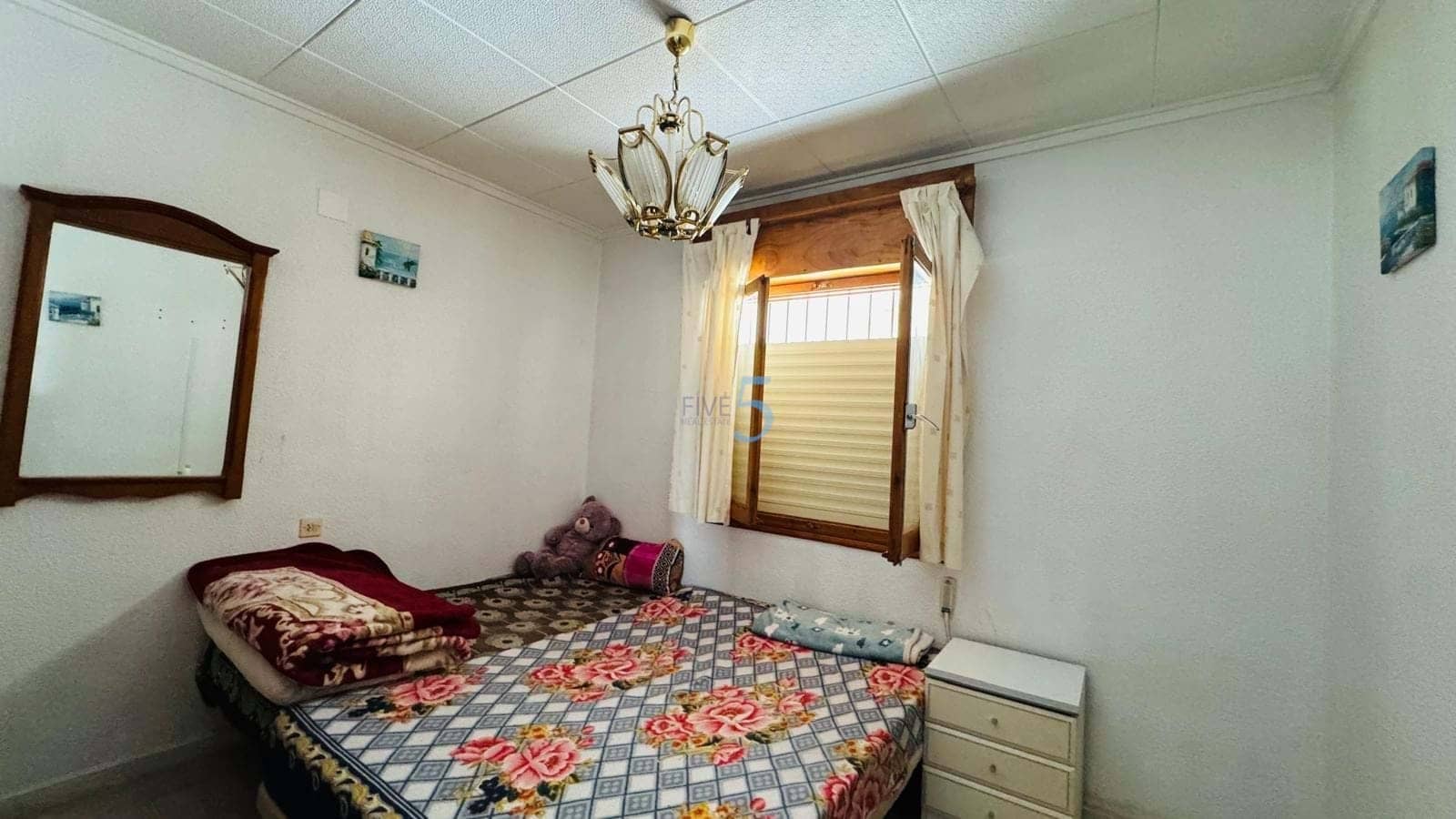 2 slaapkamer Villa te koop in La Siesta met zwembad garage - € 220.000 (Ref: 9727431)