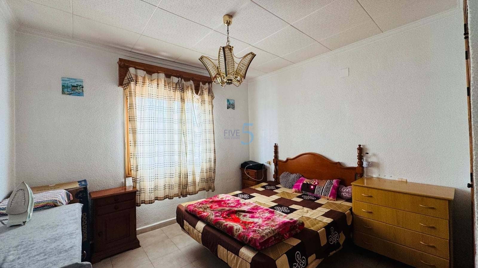 2 slaapkamer Villa te koop in La Siesta met zwembad garage - € 220.000 (Ref: 9727431)
