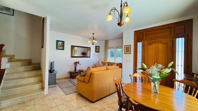 3 soveværelse Byhus til salg i Dehesa de Campoamor, Orihuela med swimmingpool - € 279.995 (Ref: 9727434)