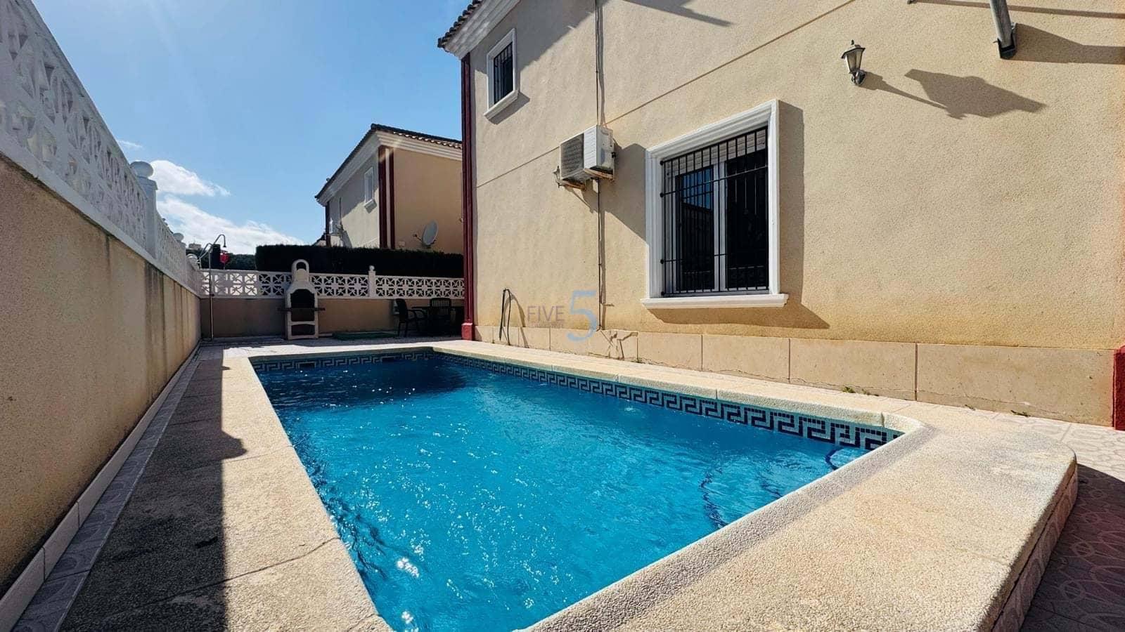 3 sypialnia Dom na sprzedaż w Dehesa de Campoamor z basenem - 279 995 € (Ref: 9727434)