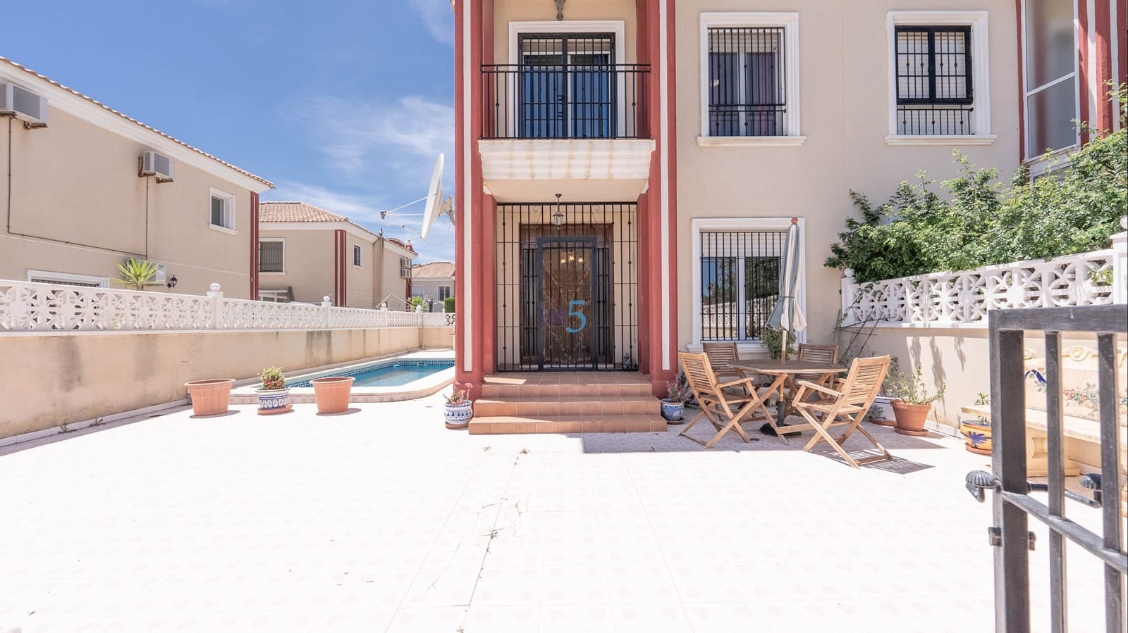 3 bedroom Townhouse for sale in Dehesa de Campoamor with pool - € 249,500 (Ref: 9727434)