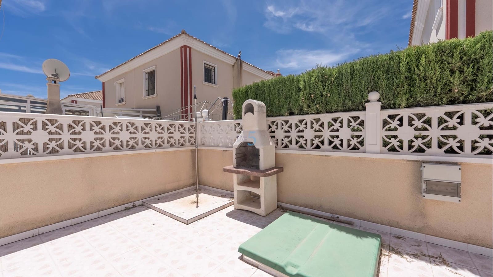 3 bedroom Townhouse for sale in Dehesa de Campoamor with pool - € 249,500 (Ref: 9727434)