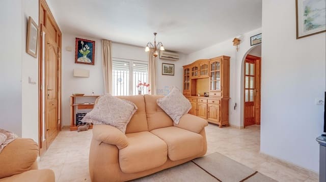 3 sovrum Hus till salu i Dehesa de Campoamor, Orihuela med pool - 249 500 € (Ref: 9727434)