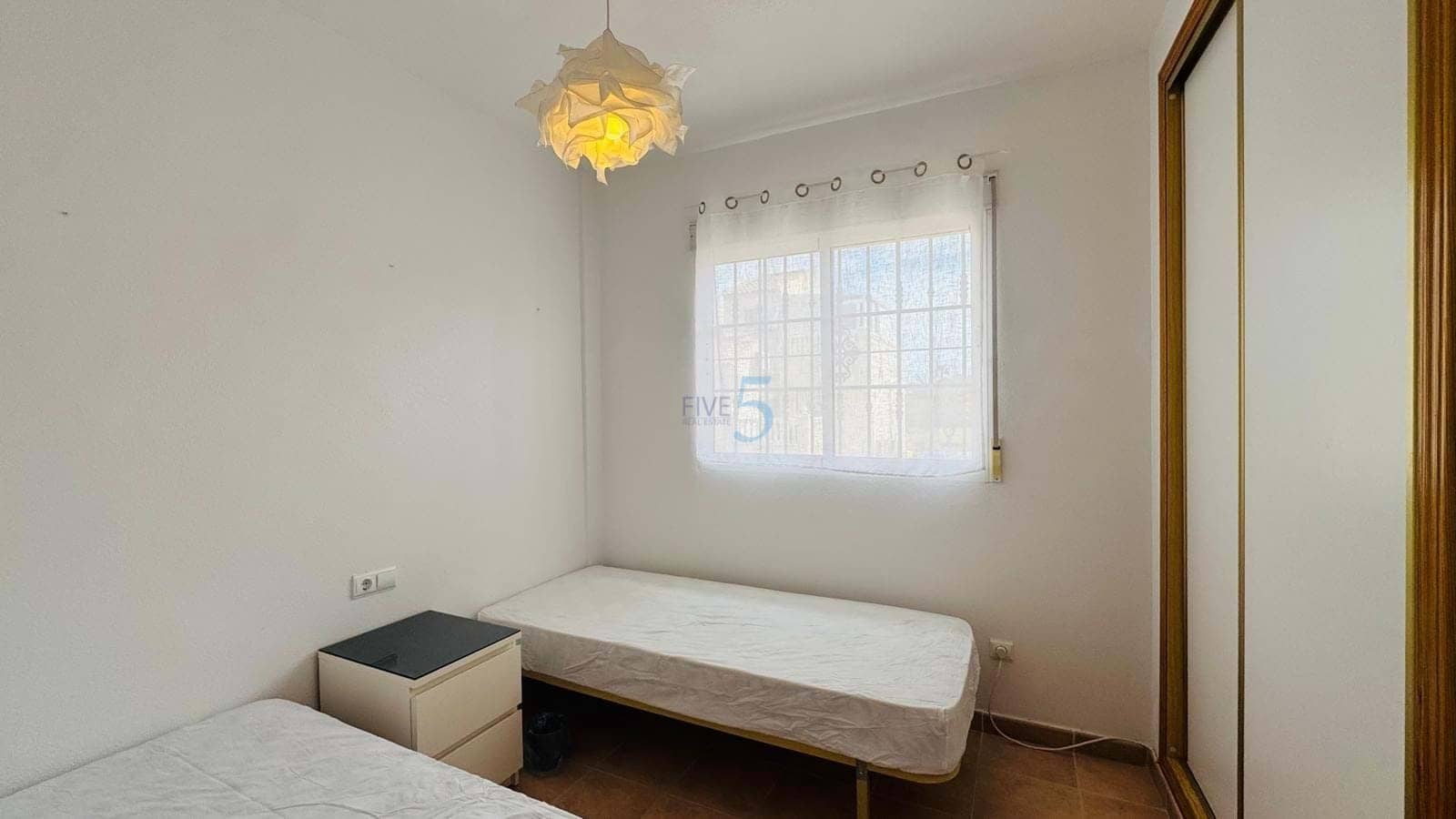 2 Zimmer Haus zu verkaufen in Torrevieja mit Pool - 195.000 € (Ref: 9727537)