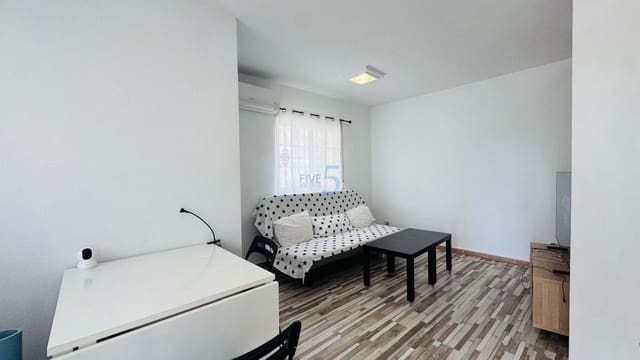 2 Zimmer Haus zu verkaufen in Torrevieja mit Pool - 195.000 € (Ref: 9727537)