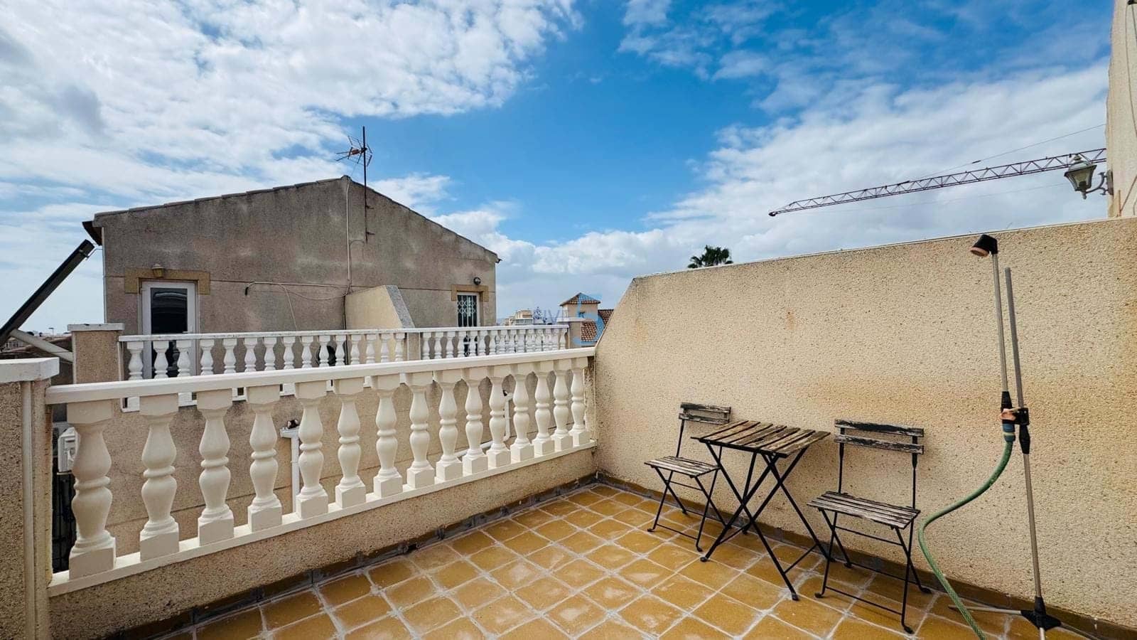 2 Zimmer Haus zu verkaufen in Torrevieja mit Pool - 195.000 € (Ref: 9727537)