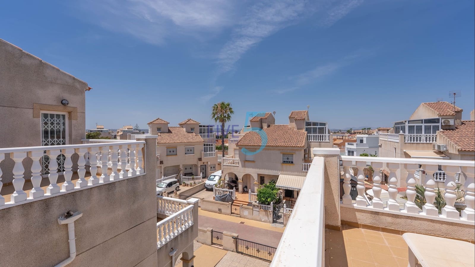 2 soverom Hus til salgs i Torrevieja med svømmebasseng - € 195 000 (Ref: 9727537)