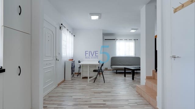 2 soverom Hus til salgs i Torrevieja med svømmebasseng - € 195 000 (Ref: 9727537)
