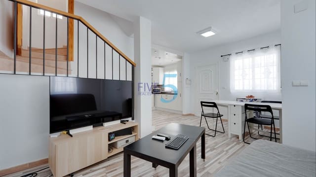 2 soverom Hus til salgs i Torrevieja med svømmebasseng - € 195 000 (Ref: 9727537)