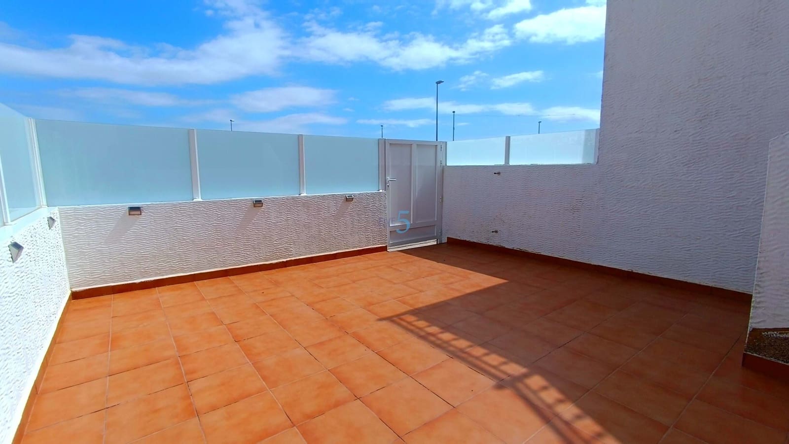 2 bedroom Apartment for sale in Vistabella with pool garage - € 120,000 (Ref: 9730856)