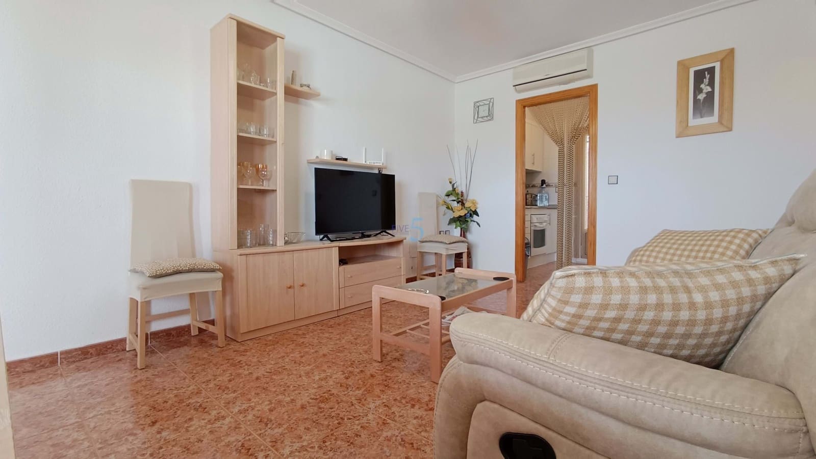 2 bedroom Apartment for sale in Vistabella with pool garage - € 120,000 (Ref: 9730856)