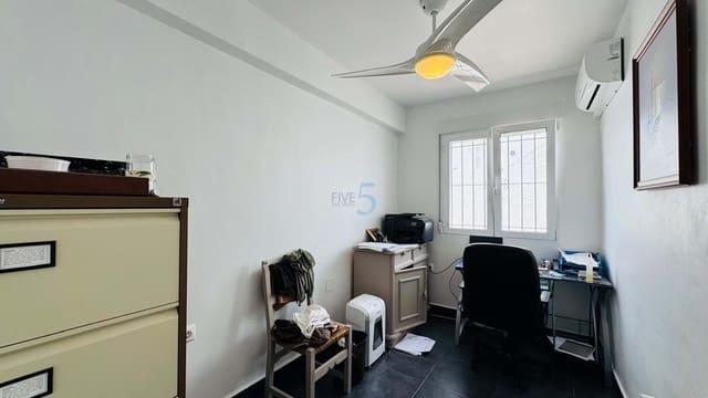 3 makuuhuone Huvila myytävänä paikassa Villamartin, Orihuela mukana uima-altaan - 410 000 € (Ref: 9731160)