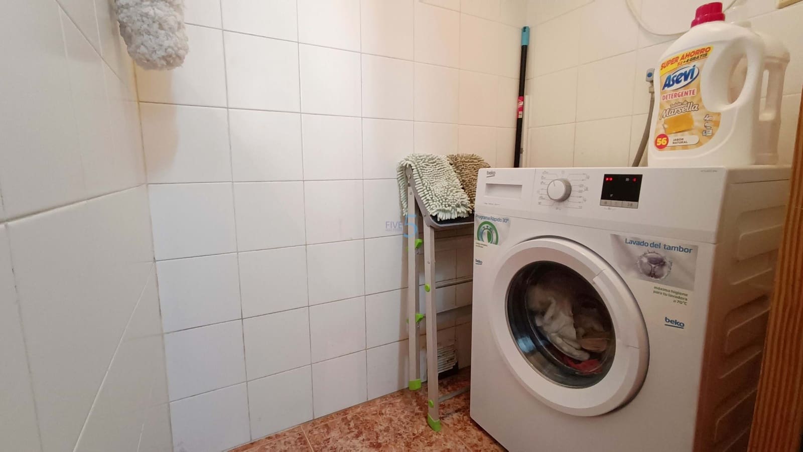 2 bedroom Apartment for sale in Torrevieja with pool garage - € 125,000 (Ref: 9731161)