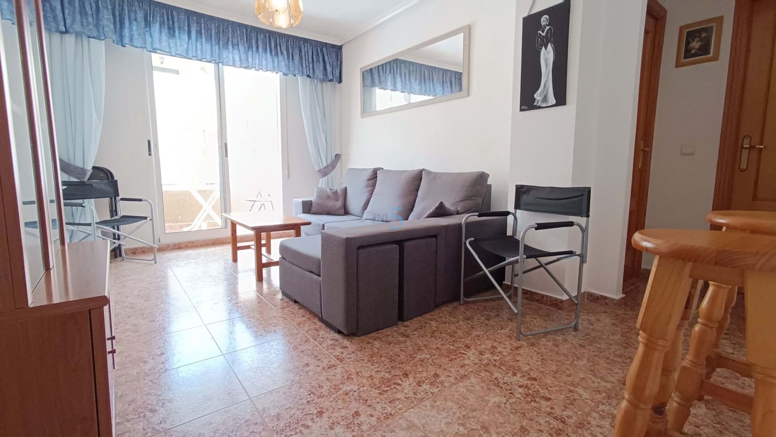 2 bedroom Apartment for sale in Torrevieja with pool garage - € 125,000 (Ref: 9731161)