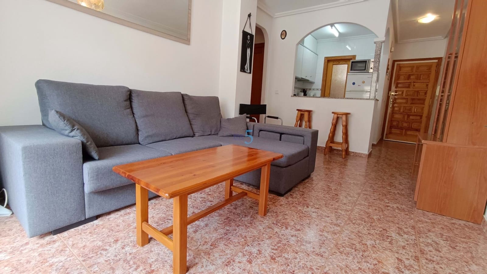 2 bedroom Apartment for sale in Torrevieja with pool garage - € 125,000 (Ref: 9731161)