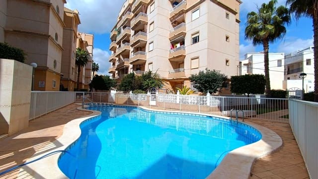 2 bedroom Apartment for sale in Torrevieja with pool garage - € 125,000 (Ref: 9731161)