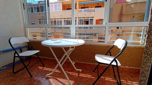 2 bedroom Apartment for sale in Torrevieja with pool garage - € 125,000 (Ref: 9731161)