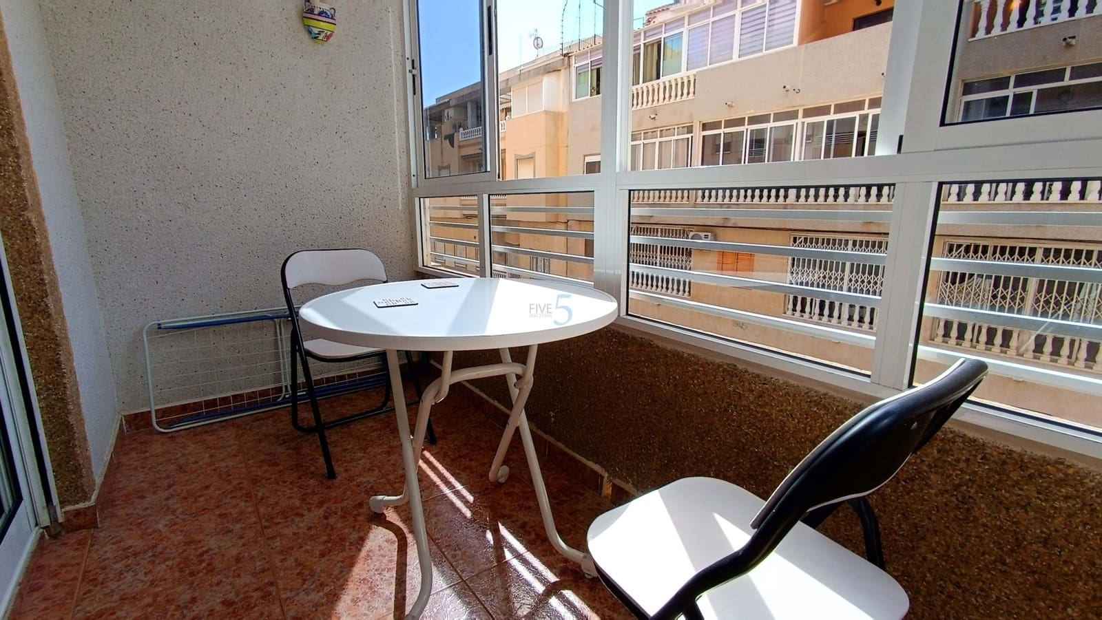 2 bedroom Apartment for sale in Torrevieja with pool garage - € 125,000 (Ref: 9731161)