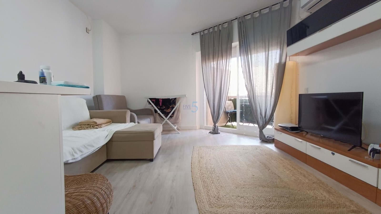 Lejlighed til salg i Torrevieja med swimmingpool - € 89.000 (Ref: 9731163)