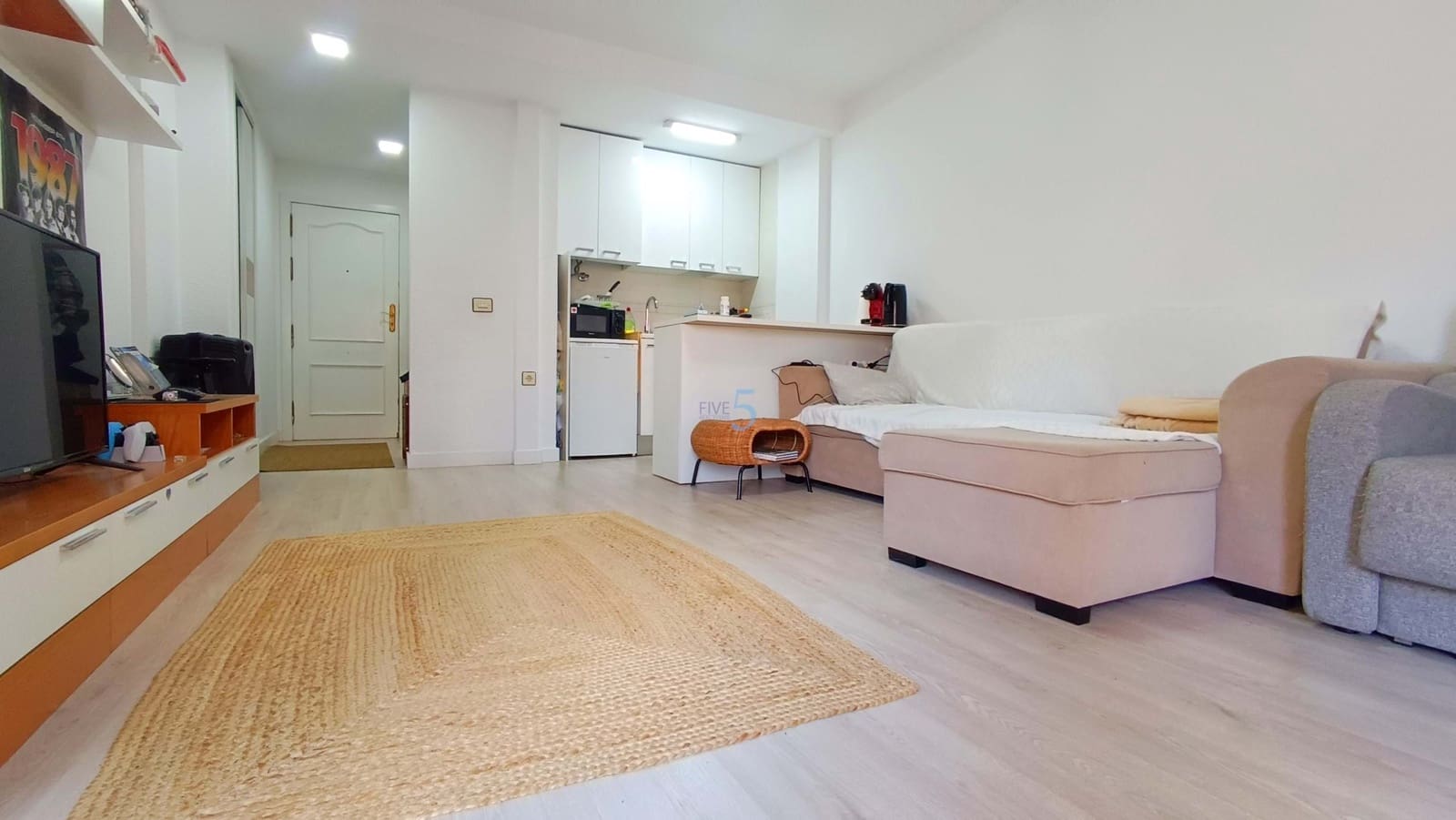 Lejlighed til salg i Torrevieja med swimmingpool - € 89.000 (Ref: 9731163)