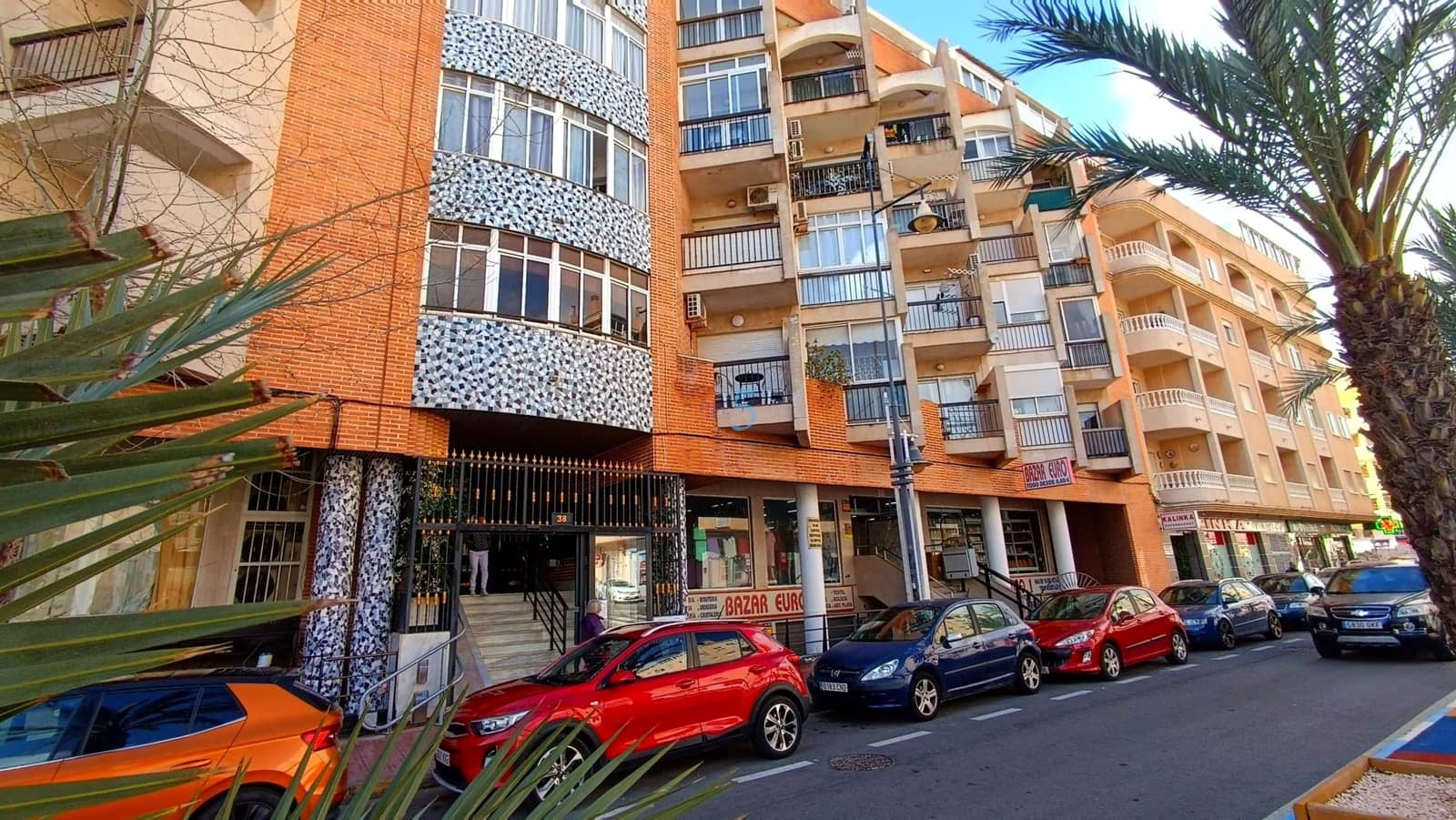 Lejlighed til salg i Torrevieja med swimmingpool - € 89.000 (Ref: 9731163)