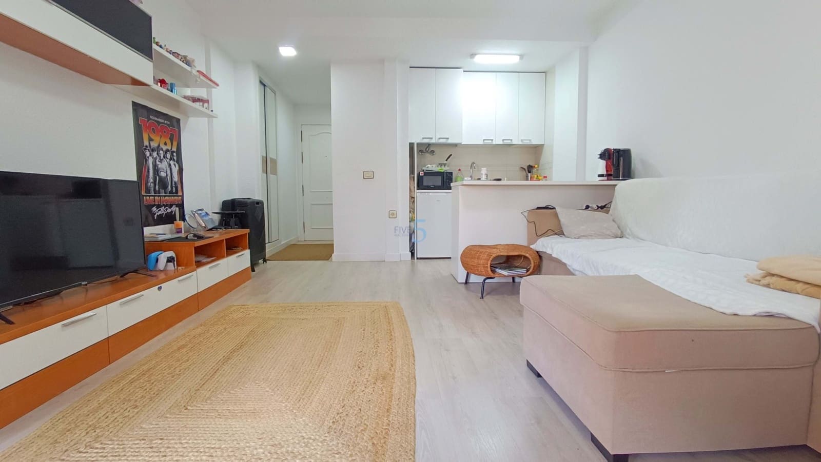 Lejlighed til salg i Torrevieja med swimmingpool - € 89.000 (Ref: 9731163)