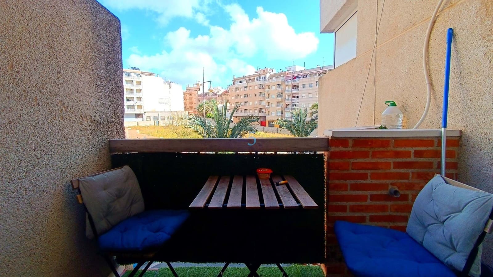 Lejlighed til salg i Torrevieja med swimmingpool - € 89.000 (Ref: 9731163)