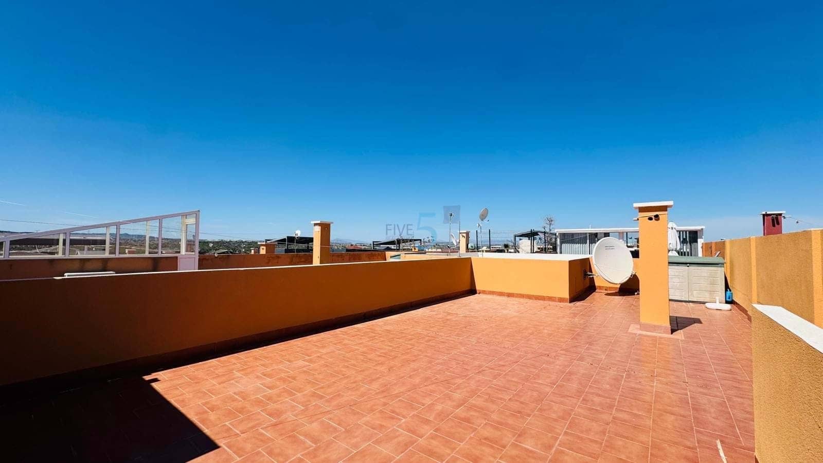 Apartamento de 2 habitaciones en Los Altos en venta con piscina garaje - 164.000 € (Ref: 9731519)