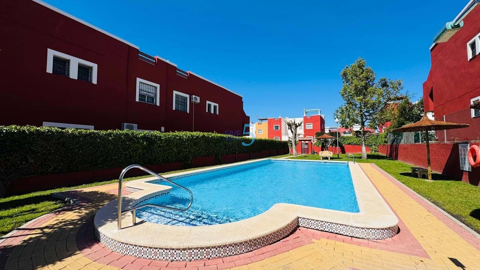 Apartamento de 2 habitaciones en Los Altos en venta con piscina garaje - 164.000 € (Ref: 9731519)