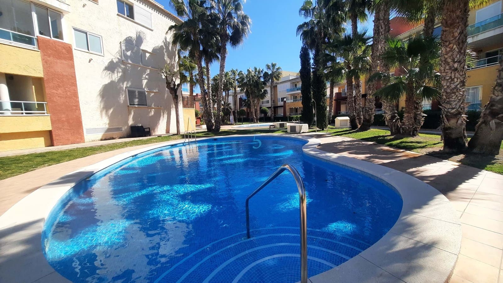 Apartamento de 2 habitaciones en Fuente Alamo de Murcia en venta con piscina garaje - 156.900 € (Ref: 9734091)