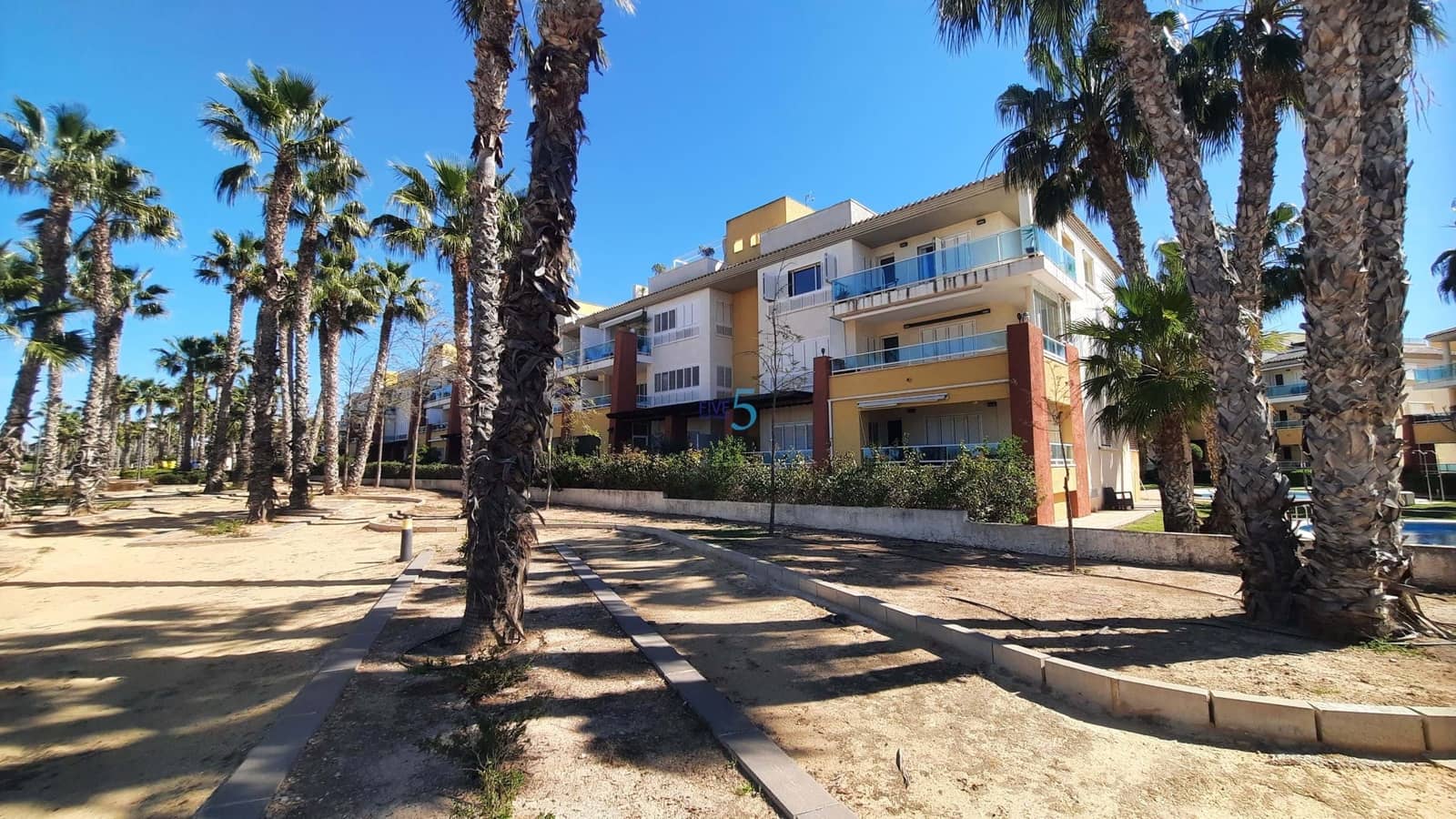 Apartamento de 2 habitaciones en Fuente Alamo de Murcia en venta con piscina garaje - 156.900 € (Ref: 9734091)