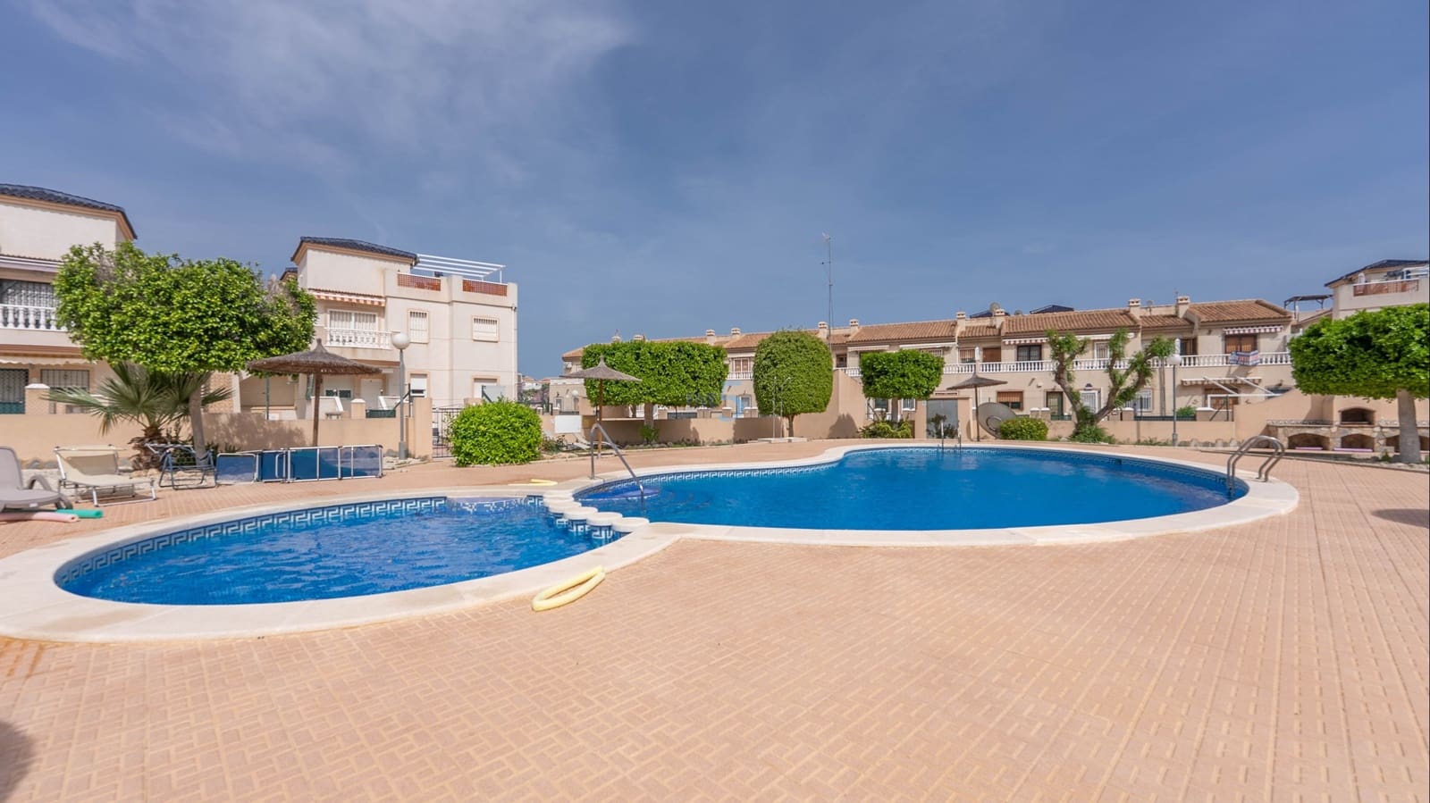 2 sovrum Lägenhet till salu i Ciudad Quesada med pool - 134 995 € (Ref: 9734092)