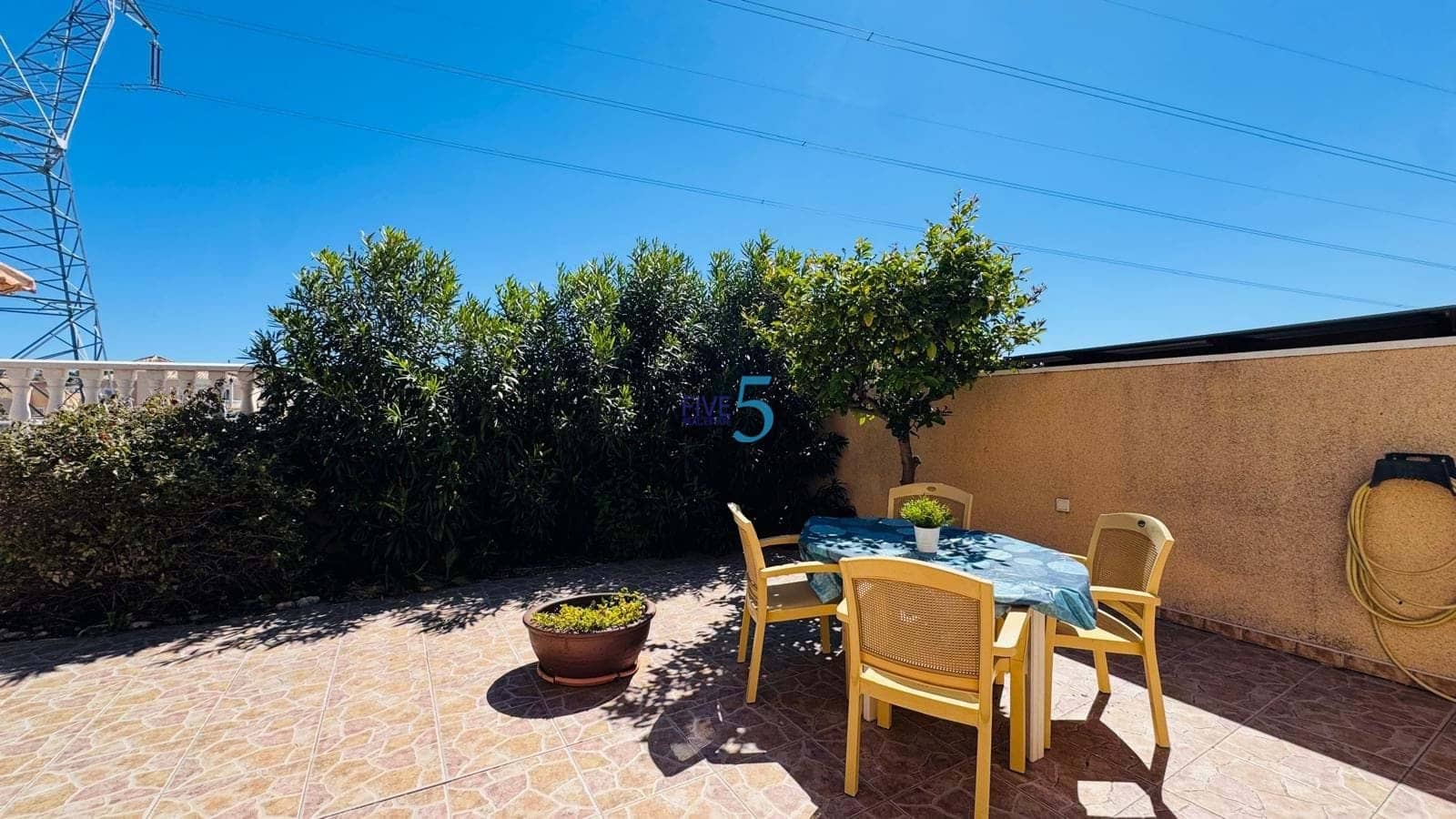 2 bedroom Villa for sale in Rojales with pool - € 340,000 (Ref: 9736013)