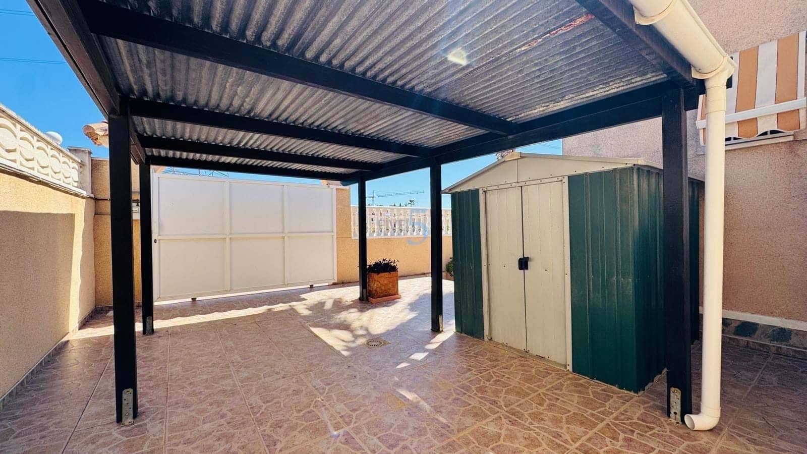 2 bedroom Villa for sale in Rojales with pool - € 340,000 (Ref: 9736013)