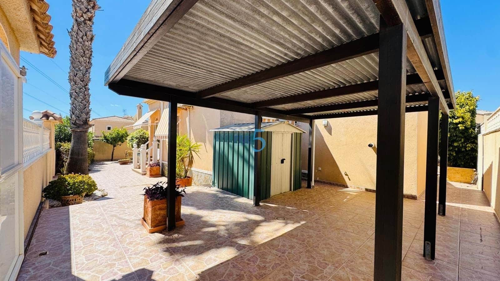 2 bedroom Villa for sale in Rojales with pool - € 340,000 (Ref: 9736013)