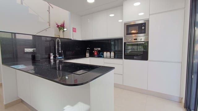 3 sypialnia Willa na sprzedaż w Benijófar z basenem - 445 000 € (Ref: 9737153)