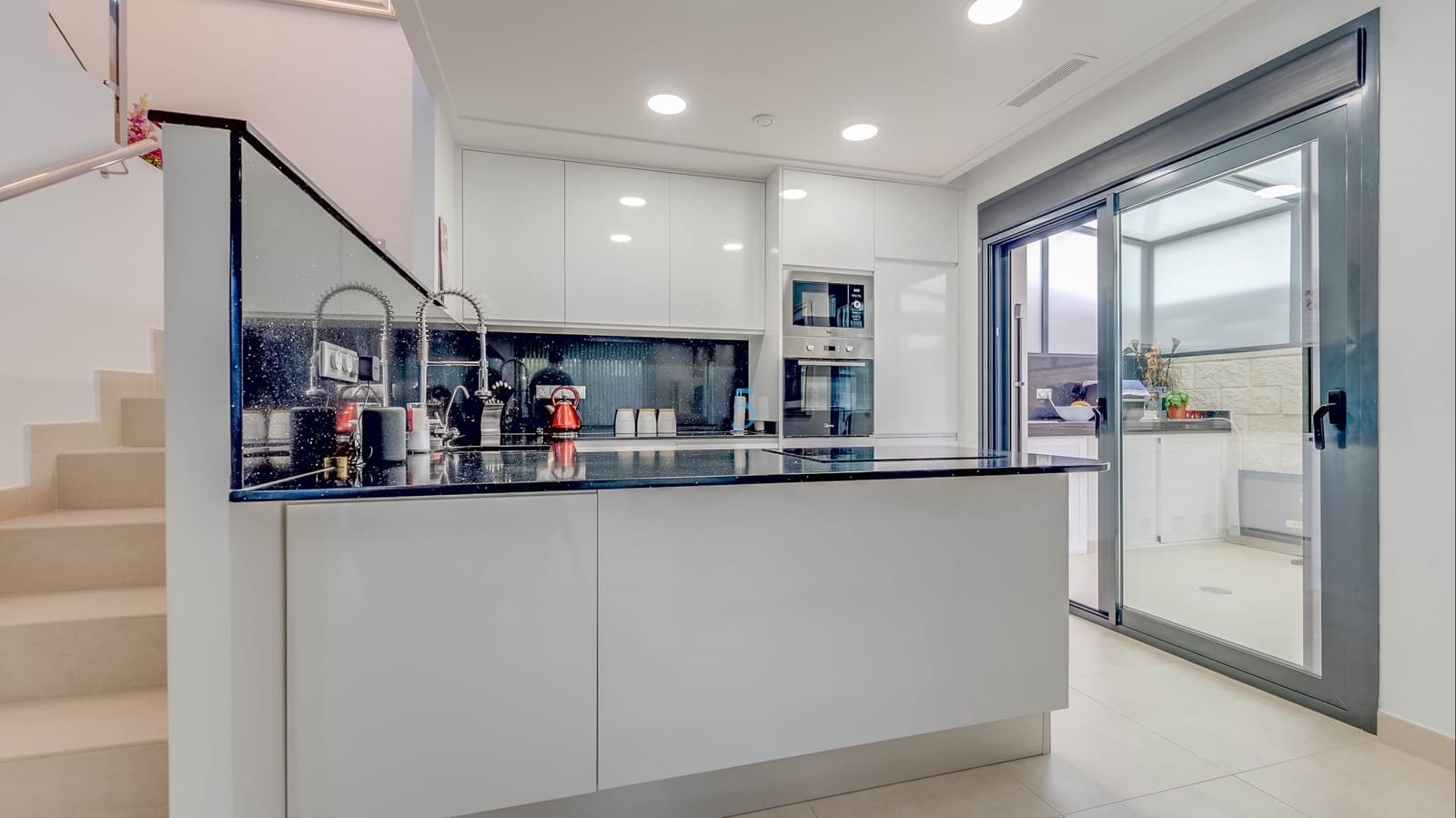 3 makuuhuone Huvila myytävänä paikassa Benijofar mukana uima-altaan - 445 000 € (Ref: 9737153)